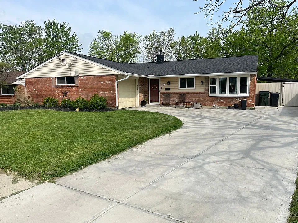 4044 Haverstraw Dr
