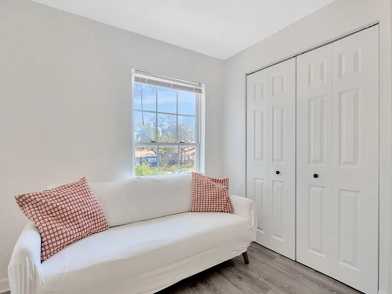 1215 E New Orleans Ave — Photo 34