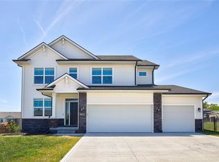 1300 Timberview Dr, Adel, IA 50003