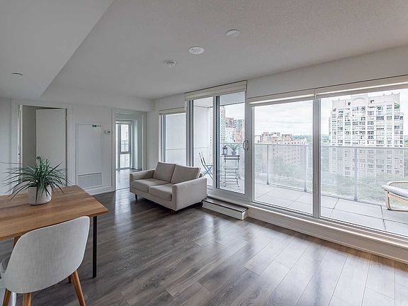 5th image of 89 McGill St #1005