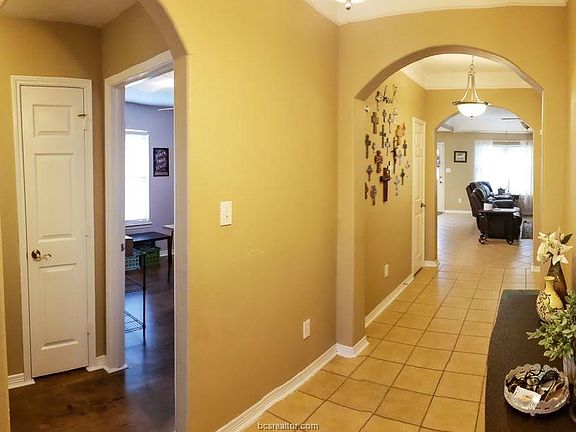 4th image of 2398 Waterwood Ln