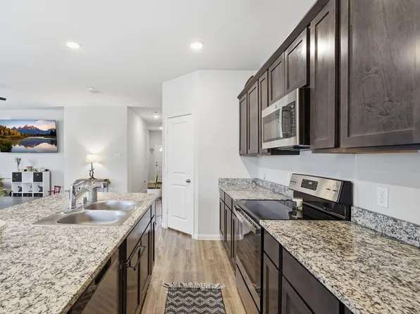 26582 Armadillo Dr, Hempstead, TX 77445