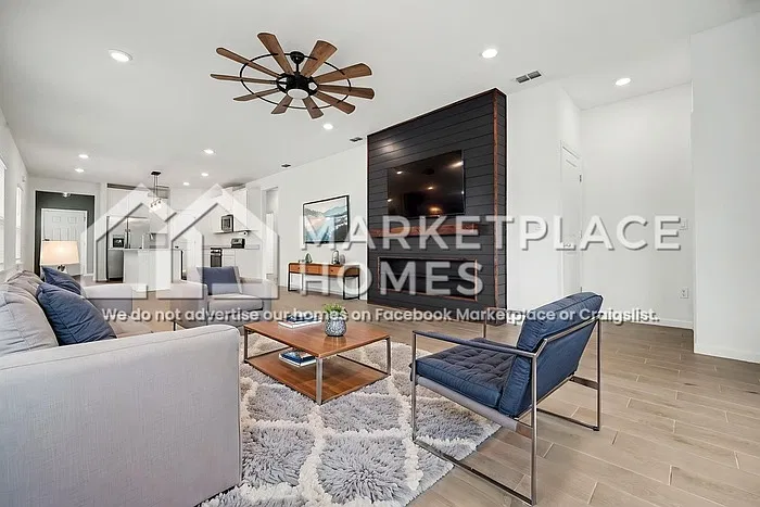3 bed, 2.5 bath, 1700 sqft, $2,150 — Photo 3