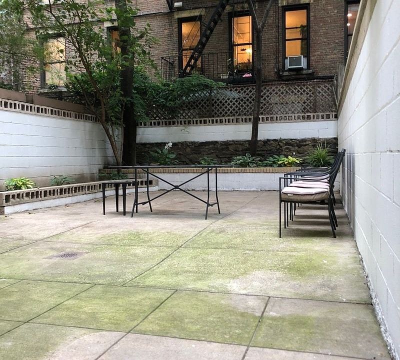 1st image of 323 W 82nd St