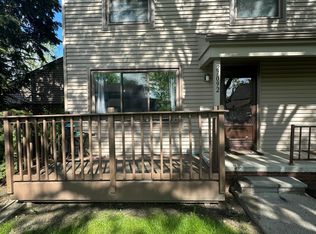 27092 Winchester St, Trenton, MI 48183