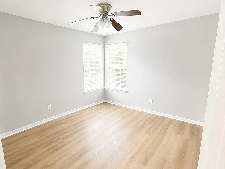 31 Auburn Path Dr — Photo 17