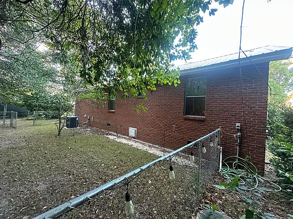5th image of 52 E Orange Ave