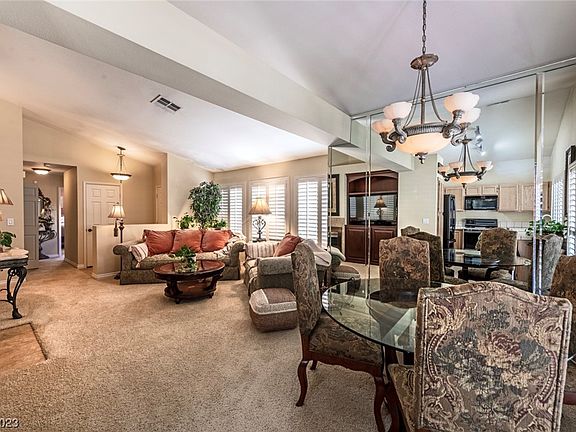4th image of 3304 Paragon Dr