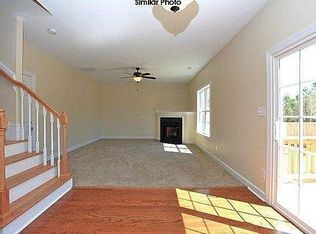 125 Barbour Rd, Hubert, NC 28539