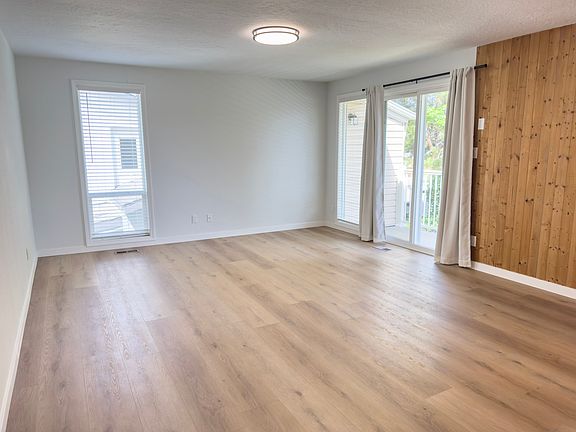 2nd image of 855 N Gossett Pl #855