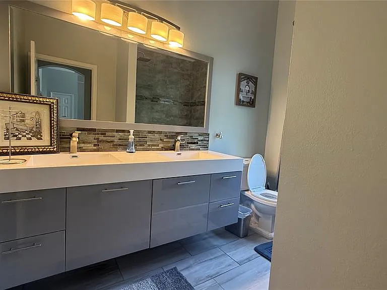 109 Grace Ave — Photo 8