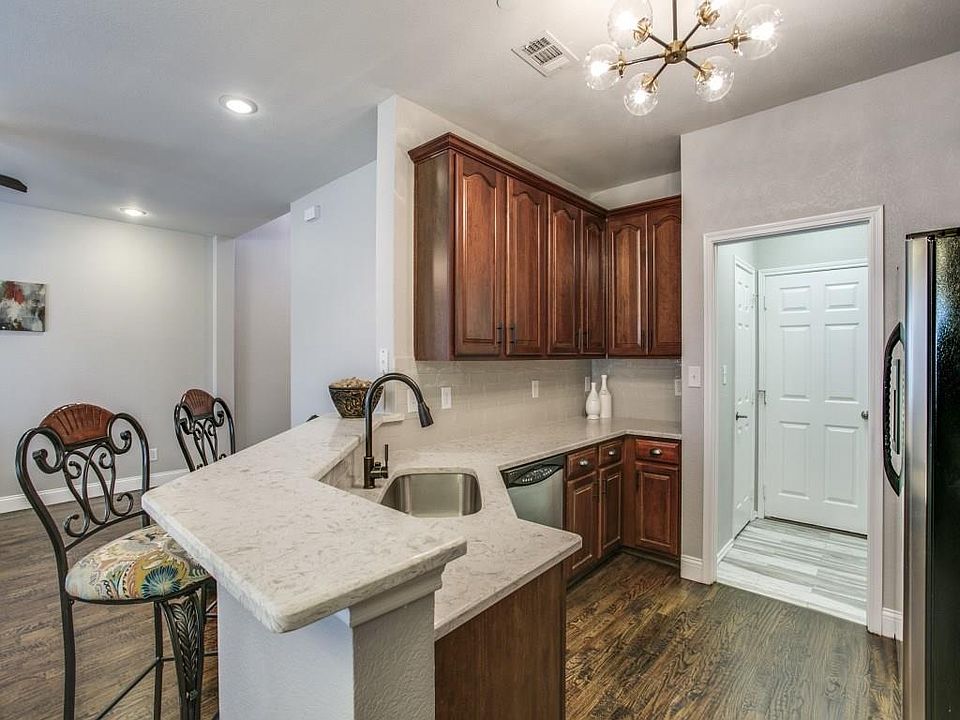 1st image of 3168 Tarrant Ln