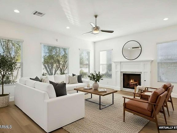 4th image of 3814 E CRITTENDEN Lane
