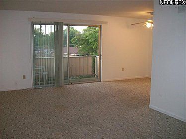 4th image of 21999 River Oaks Dr APT F8