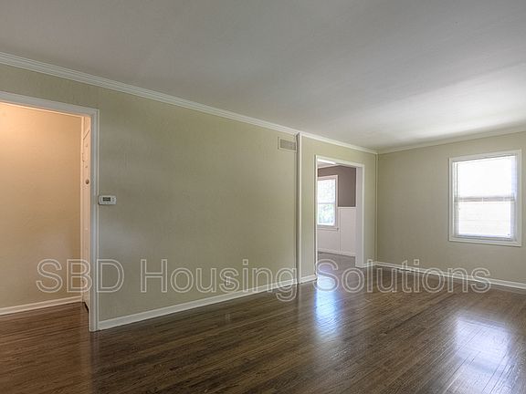 2nd image of 8828 Rainbow Ln