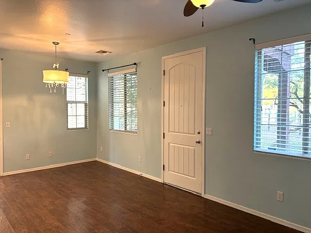 2 bed, 2.5 bath, 1258 sqft, $1,895 — Photo 3
