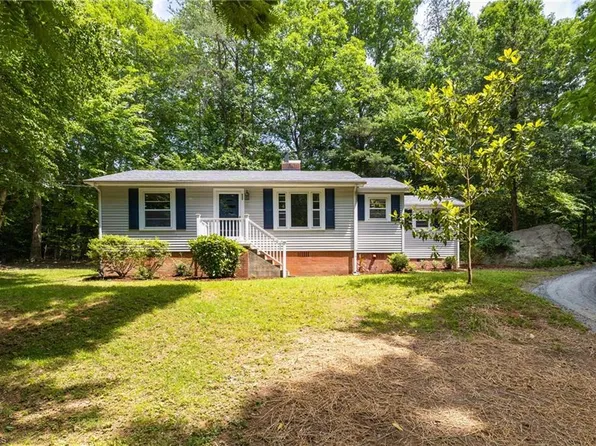 952 Andrew Hunter Rd, Franklinville, NC 27248