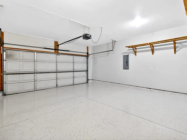 1220 Eastern St — Photo 36