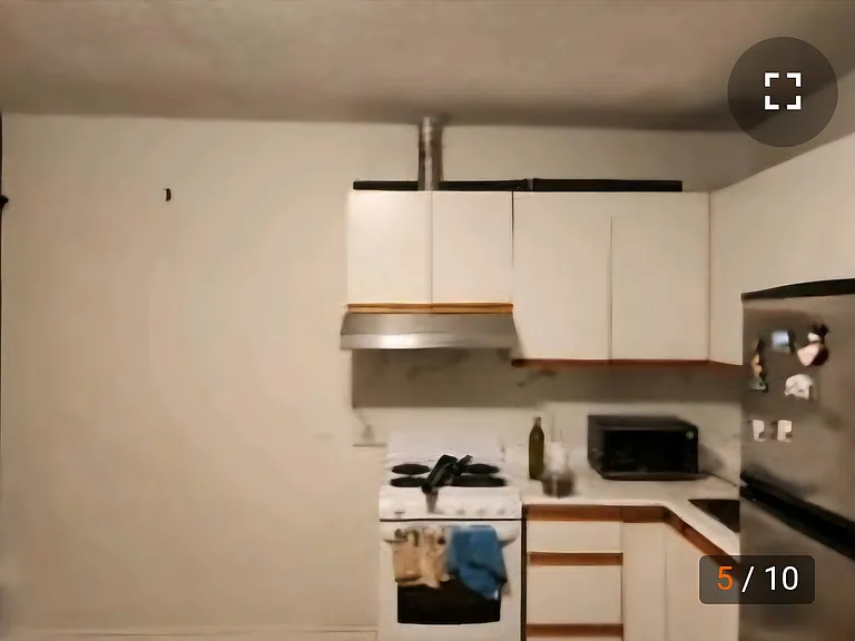 637 Gerrard St E #3 — Photo 3