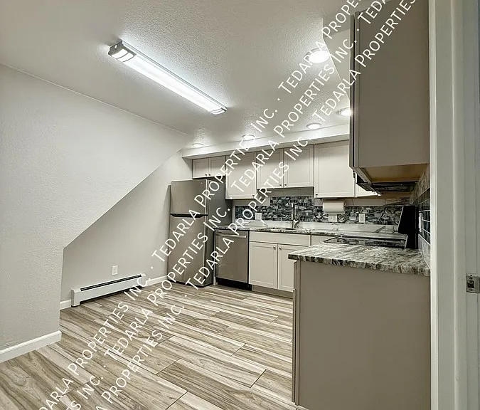 3237 S Grant St #B — Photo 5
