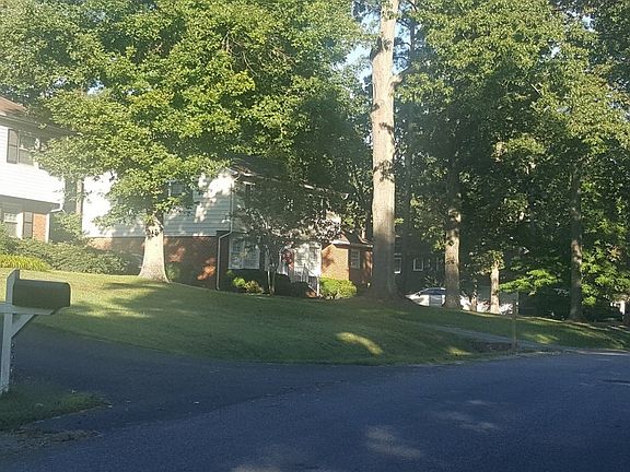 5th image of 9307 Westmoor Dr