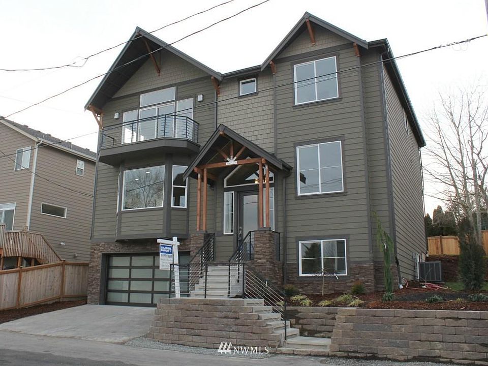 Front of house in 2013 when built. MIL apartment bedroom is the window on the lower right (a separate gated side entrance for the MIL was added and is shown in other photos).