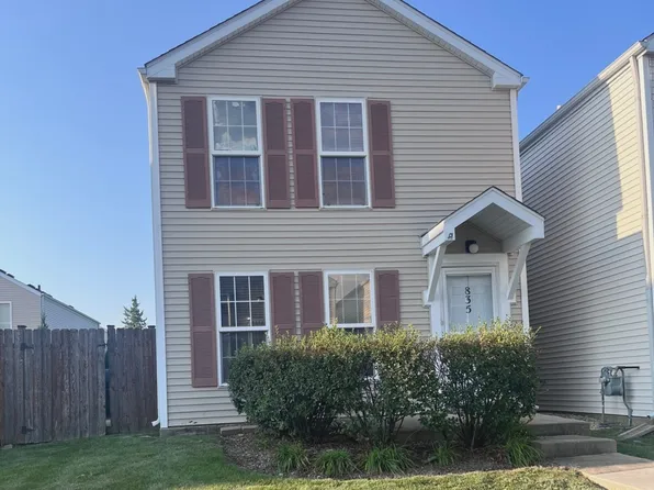 835 Four Seasons Blvd #835, Aurora, IL 60504