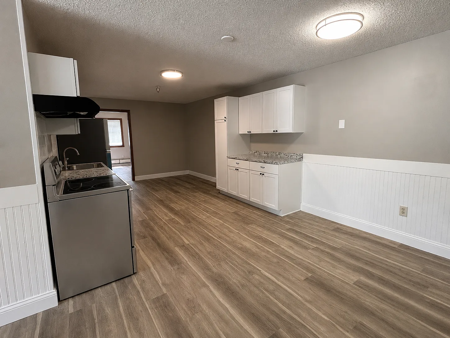 3 bed, 1200 sqft, $1,250 — Photo 2