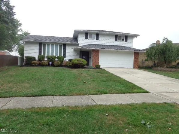 6000 Williston Dr, Parma, OH 44129