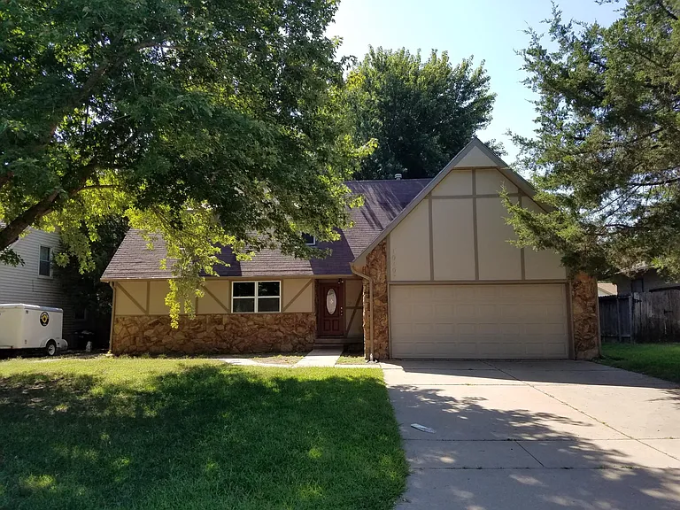 10209 W Carr St — Photo 10