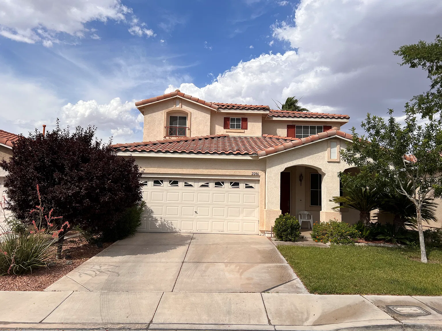 4 bed, 2.5 bath, 2099 sqft, $2,900 — Photo 4