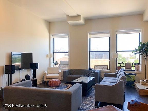 4th image of 1739 N Milwaukee Ave APT 8