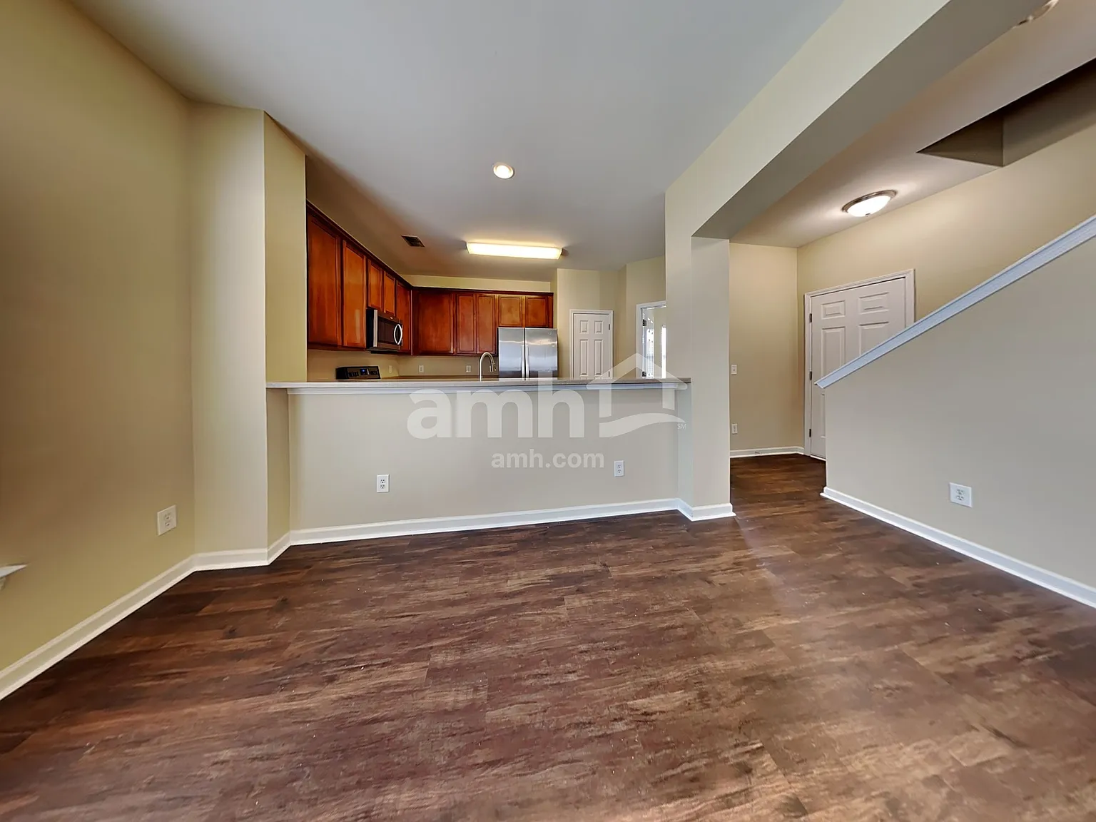4 bed, 2.5 bath, 2529 sqft, $2,685 — Photo 4
