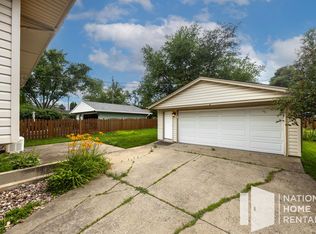 5860 Virginia Ave, Clarendon Hills, IL 60514