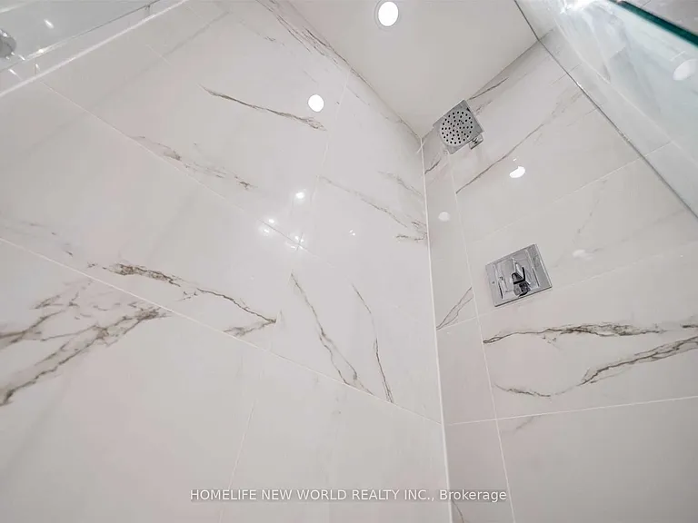 77 Shuter St #909 — Photo 10