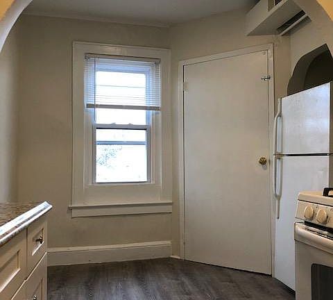 Dining Nook in Eat-In Kitchen