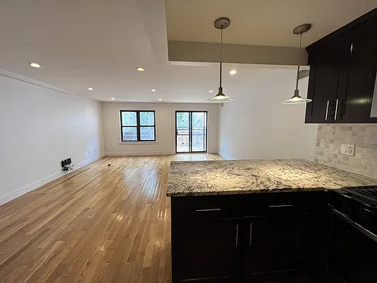 Rented by Oxford Property Group | media 19