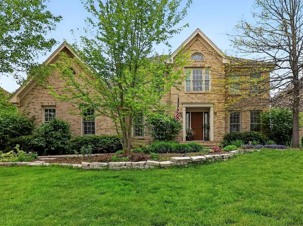 26W248 Tuckaway Ct, Winfield, IL 60190