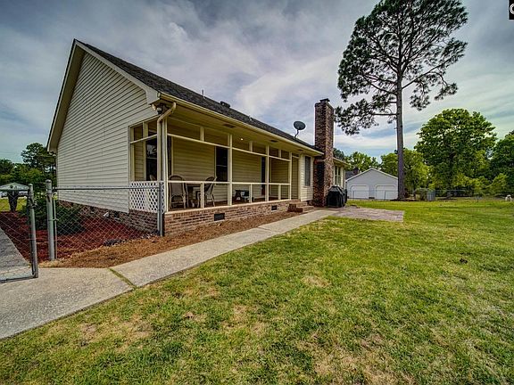 3rd image of 1421 Haigs Creek Dr
