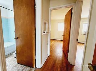 5923 Cary Ave APT 3, Cincinnati, OH 45224