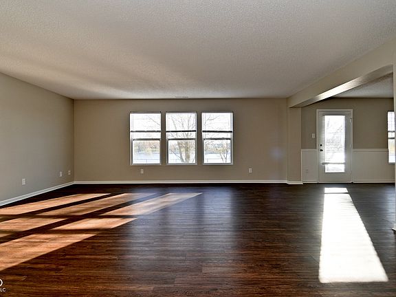 4th image of 2103 Cedarmill Dr