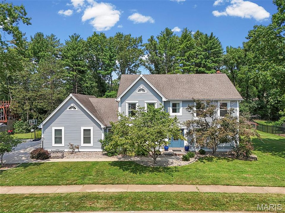 1st image of 243 W Manor Dr