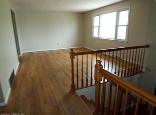 124 Bayberry Ln, Rocky Hill, CT 06067