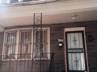 8752 S Marquette Ave #2ND, Chicago, IL 60617