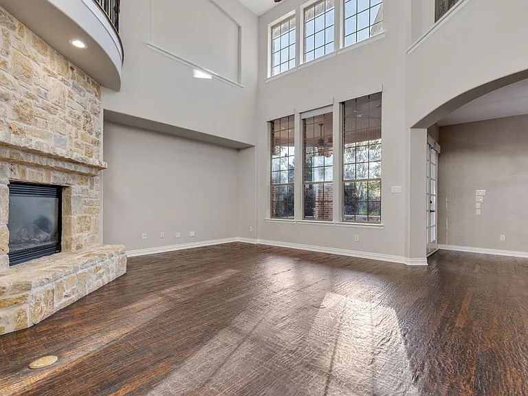 10229 Fire Ridge Dr — Photo 21