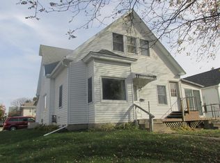 111 N 4th St, Marshalltown, IA 50158