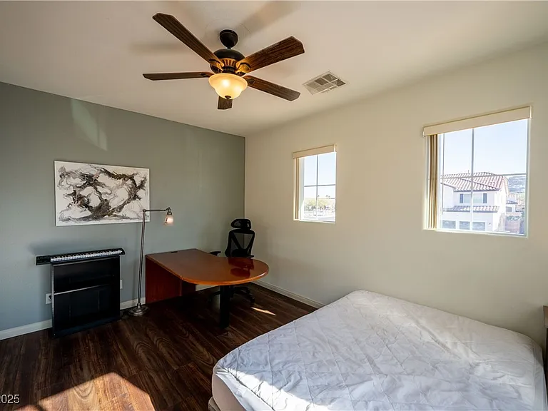 359 Hoskins Ct — Photo 53