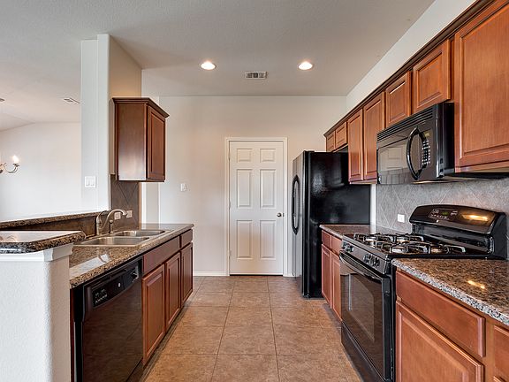 Large Walk-in Pantry avail.
