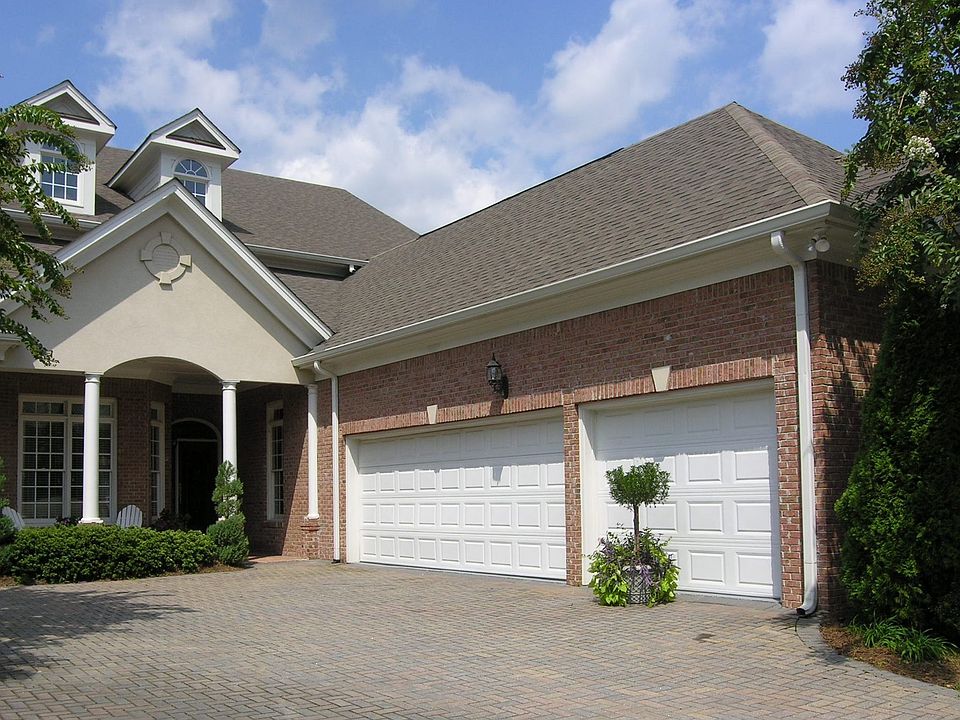 1060 Arbor Trace NE
