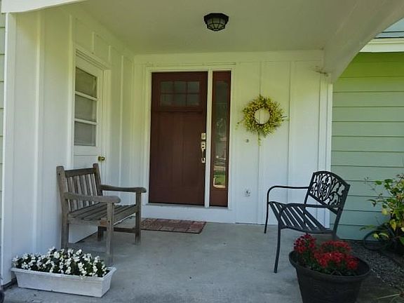 Entrance to the garage